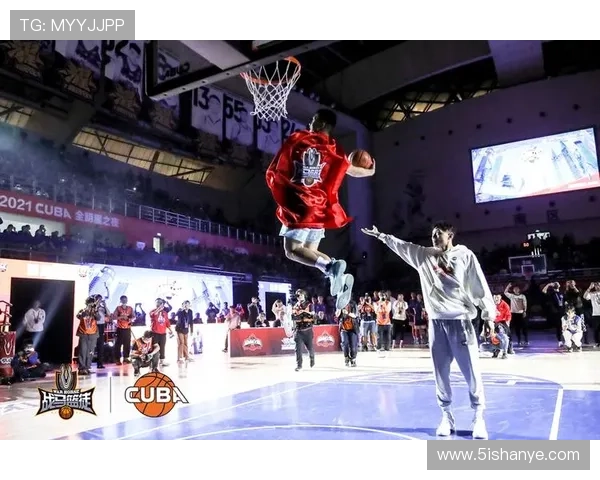 [篮球公园]星潮澎湃 WCBA全明星赛点燃球迷热情.